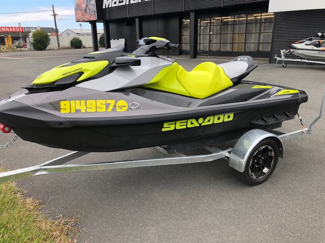 Sea-Doo GTR 230 - 2021 on trailer
